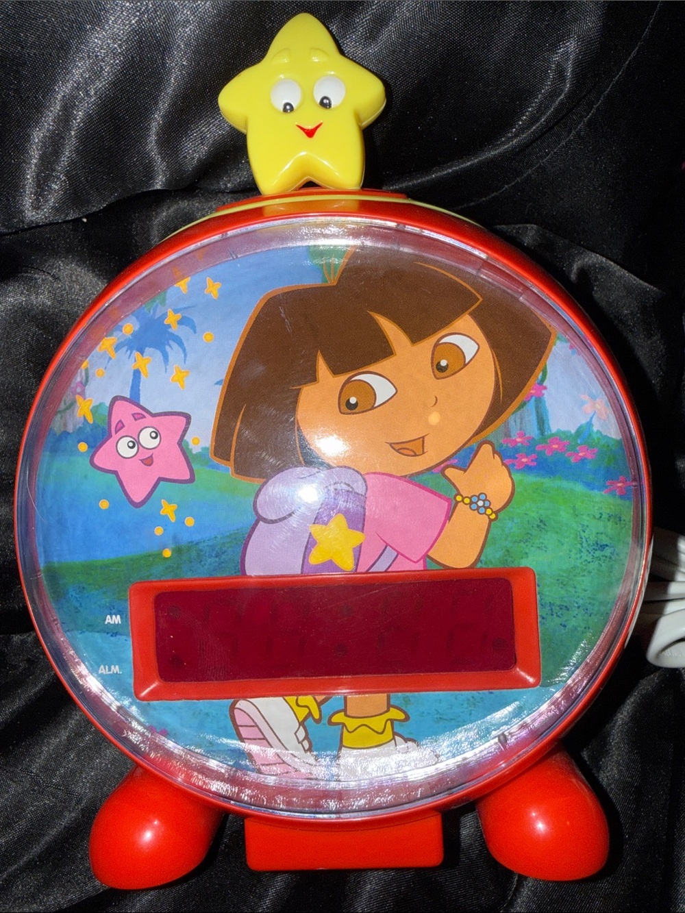 Dora the Explorer Clock Radio!! (Vintage & Works)